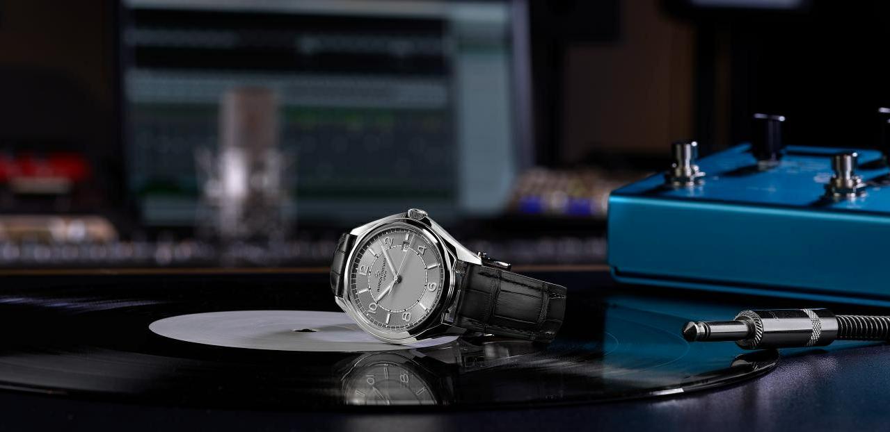 如何保养江诗丹顿手表的外观？